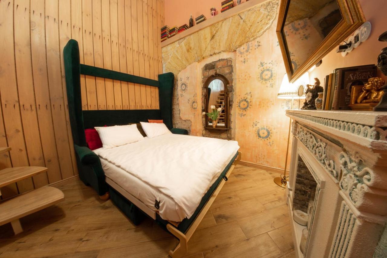 Трирівневий Лофт Із Спальнею-Укриттям Self Check-In 247 Odessa Dış mekan fotoğraf