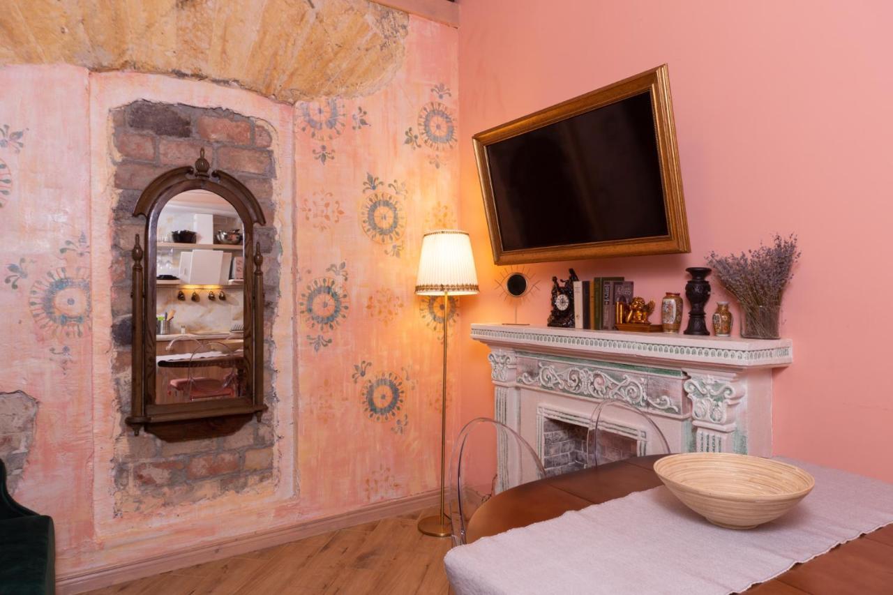 Трирівневий Лофт Із Спальнею-Укриттям Self Check-In 247 Odessa Dış mekan fotoğraf
